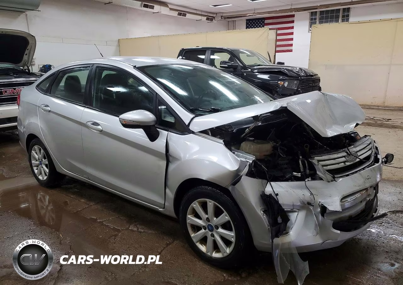 2013 Ford Fiesta Se VIN:3FADP4BJ8DM141112 - 4