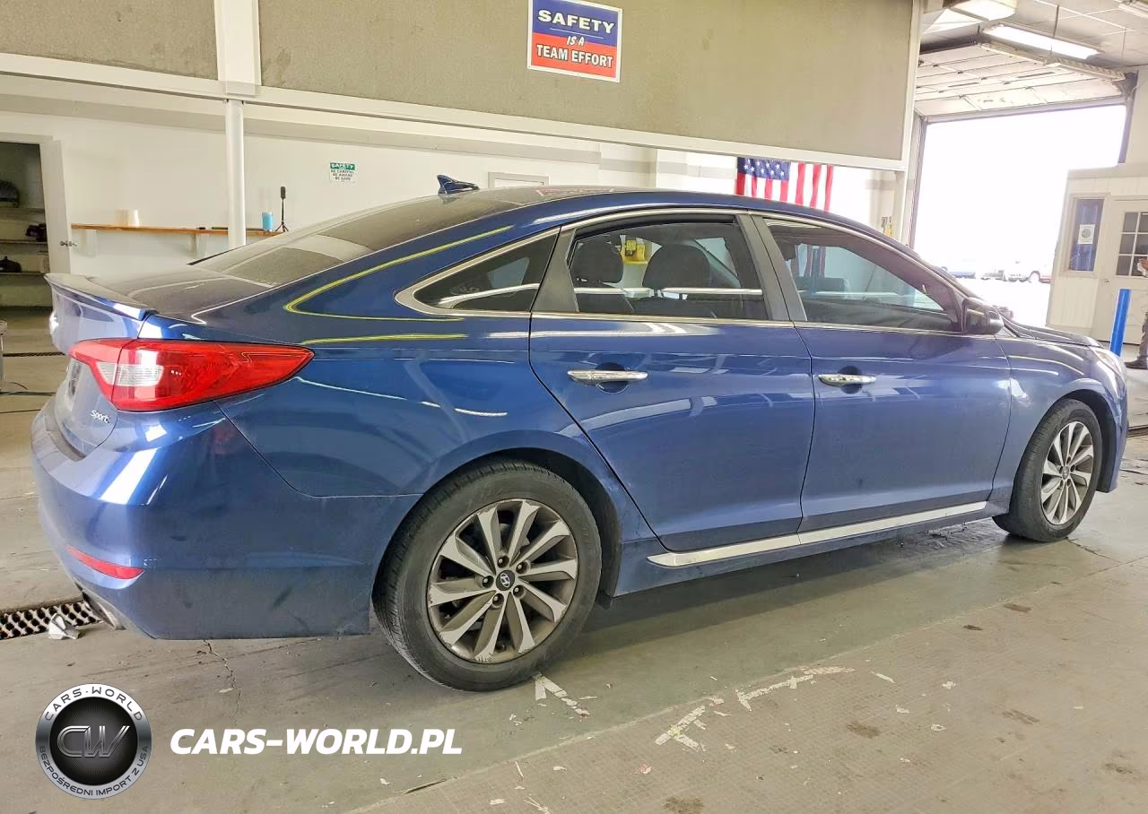 2016 Hyundai Sonata Sport VIN:5NPE34AF1GH363220 - 3