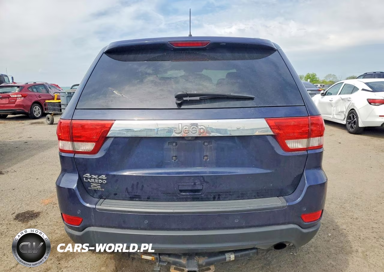 2012 Jeep Grand Cherokee Laredo VIN:1C4RJFAGXCC216654 - 6