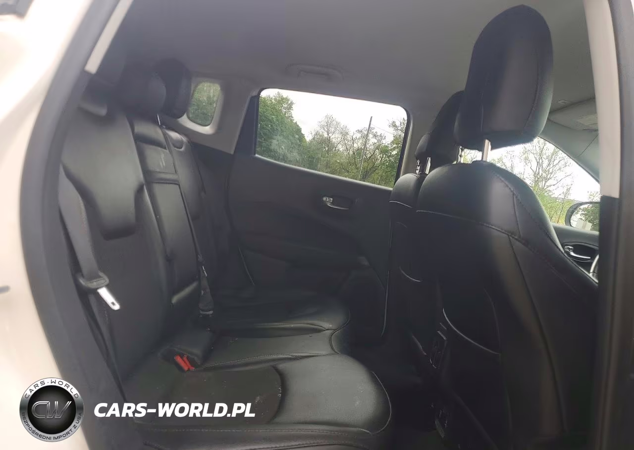 2019 Jeep Compass Latitude VIN:3C4NJDBB7KT656114 - 11