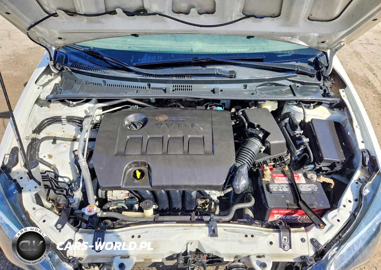 2018 Toyota Corolla Le VIN:2T1BURHE2JC991811 - 11