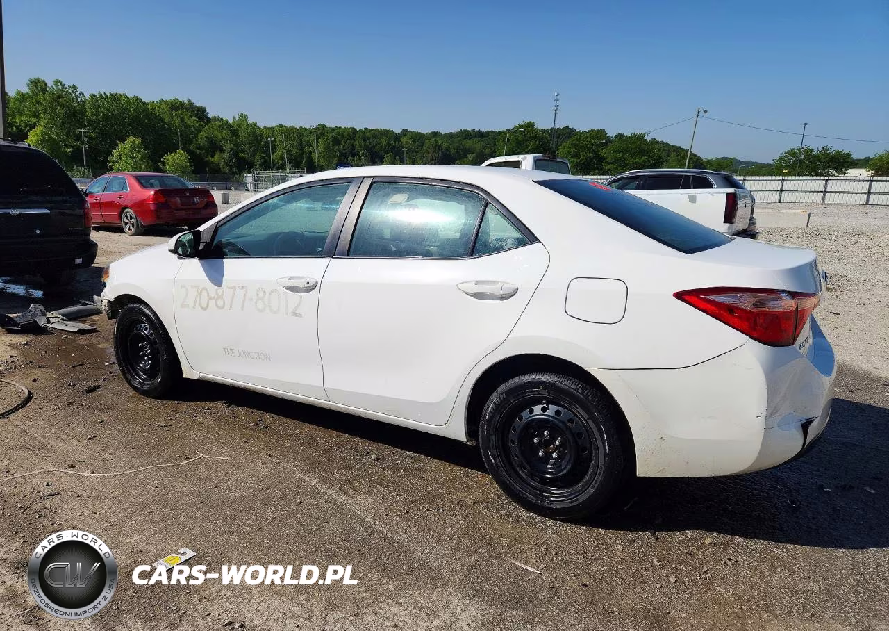 2018 Toyota Corolla Le VIN:2T1BURHE2JC991811 - 2