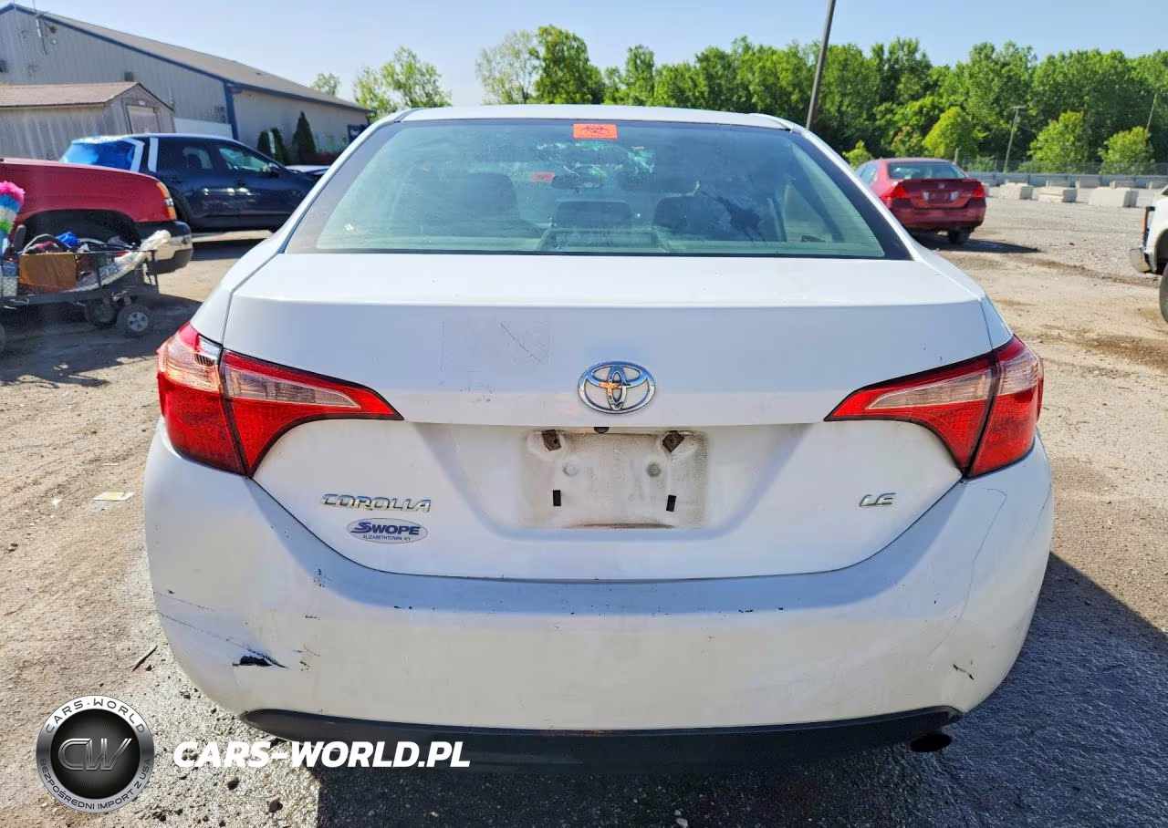 2018 Toyota Corolla Le VIN:2T1BURHE2JC991811 - 6