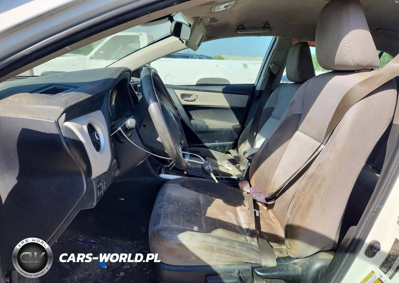 2018 Toyota Corolla Le VIN:2T1BURHE2JC991811 - 7