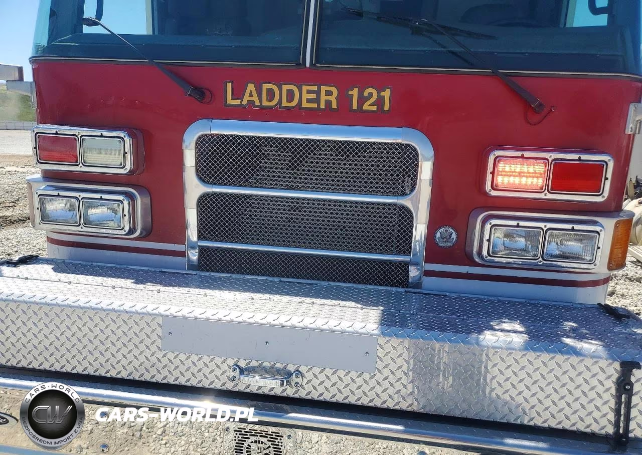 2006 Pierce Enforcer Pumper Fire Truck VIN:4P1CE01A76A006359 - 7