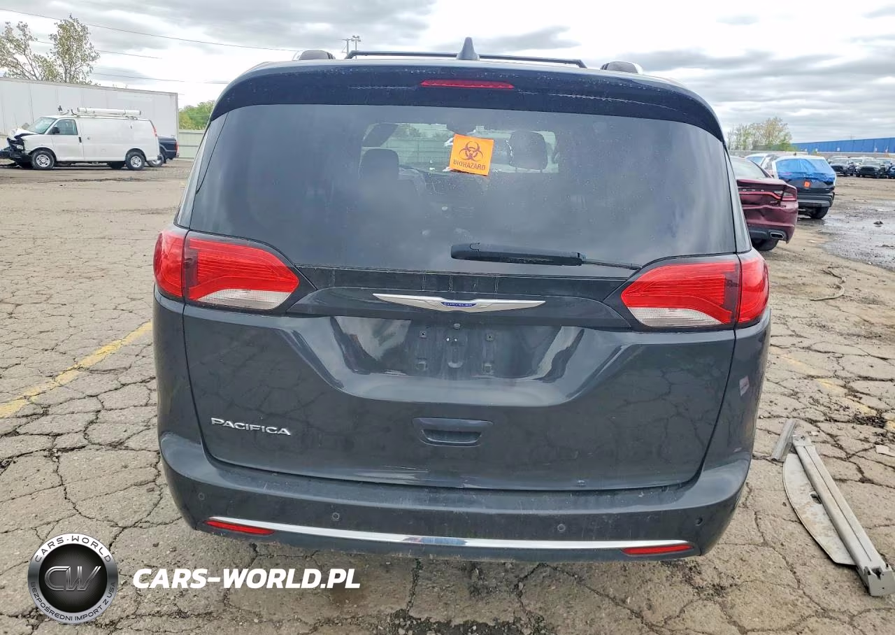 2019 Chrysler Pacifica Touring L VIN:2C4RC1BGXKR526207 - 6