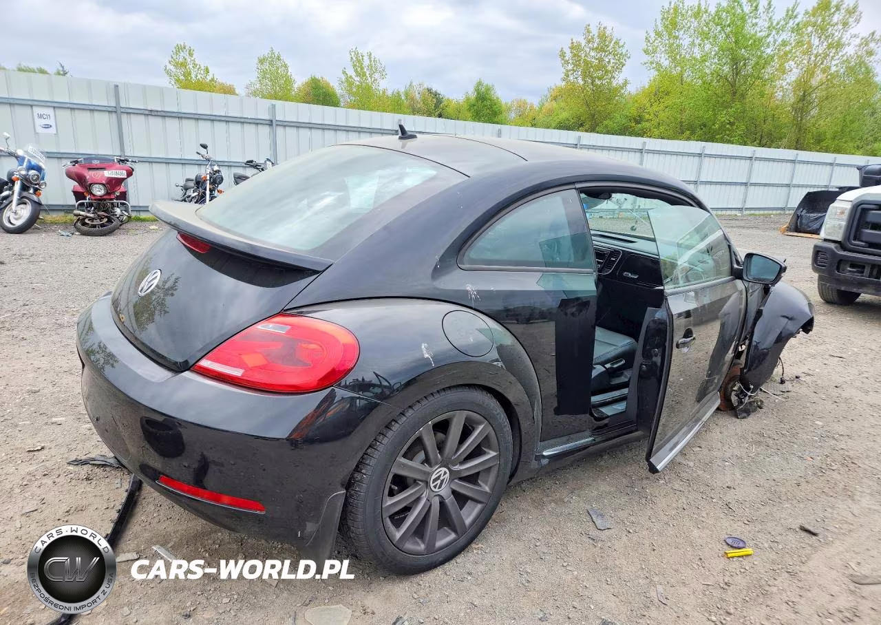 2012 Volkswagen Beetle VIN:3VWJP7AT3CM660565 - 3