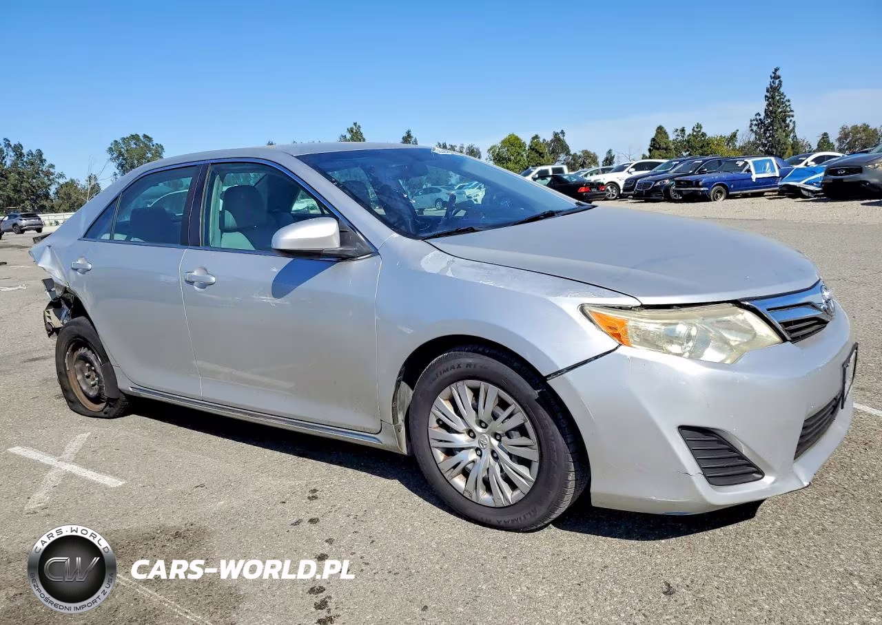 2013 Toyota Camry Le VIN:4T1BF1FK6DU233901 - 4