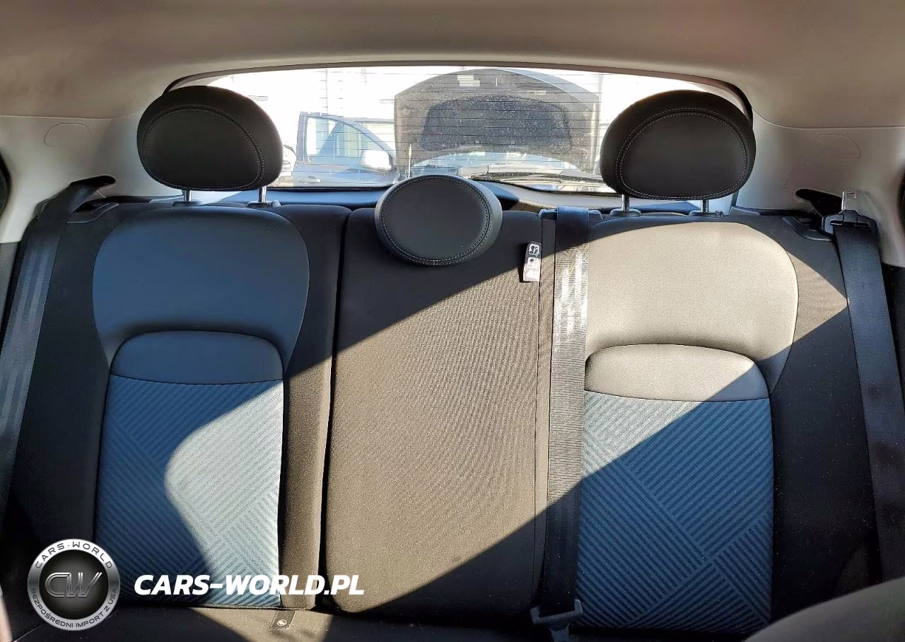 2018 Fiat 500X Pop VIN:ZFBCFXAB6JP706244 - 10