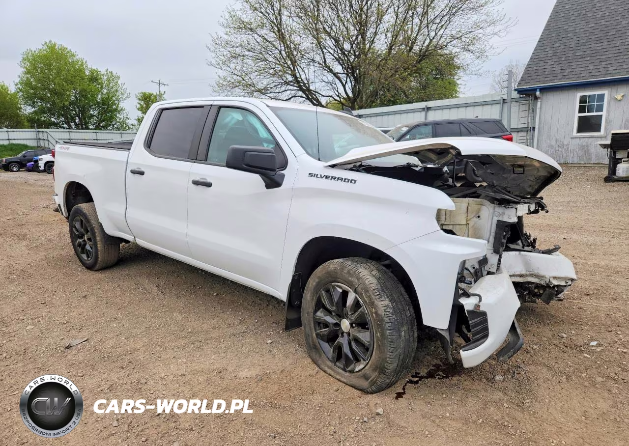 2021 Chevrolet Silverado K1500 Custom VIN:3GCPYBEK4MG279192 - 4