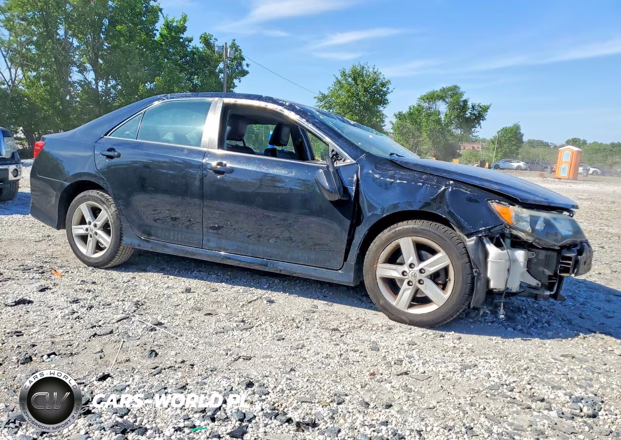 2014 Toyota Camry Se VIN:4T1BF1FK7EU464856 - 4