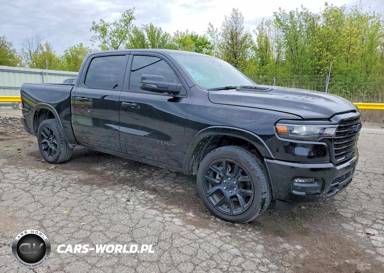 2025 Ram 1500 Laramie VIN:1C6SRFJP6SN631507 - 4