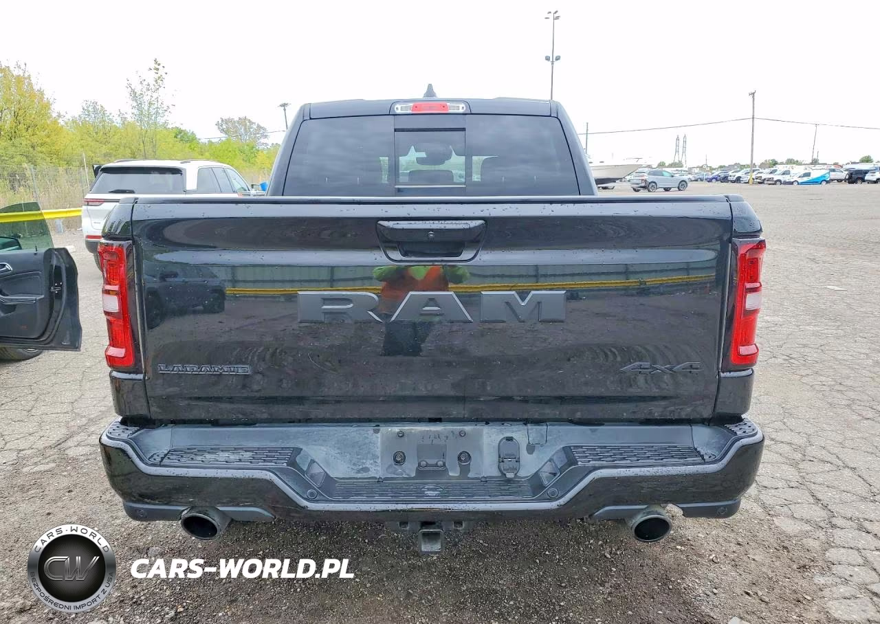 2025 Ram 1500 Laramie VIN:1C6SRFJP6SN631507 - 6