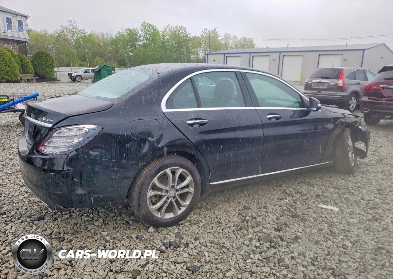 2015 Mercedes-Benz C 300 4Matic VIN:55SWF4KB0FU067950 - 3