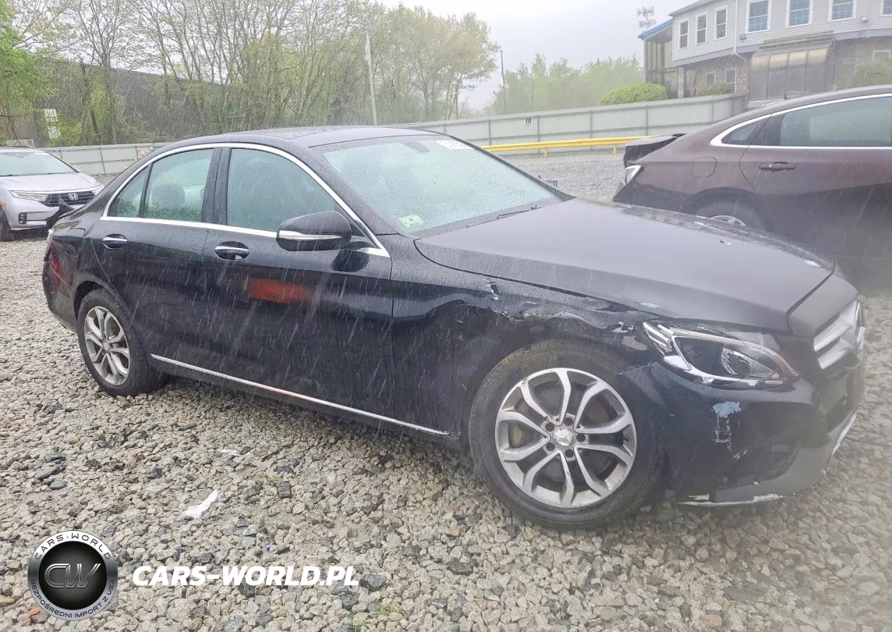 2015 Mercedes-Benz C 300 4Matic VIN:55SWF4KB0FU067950 - 4
