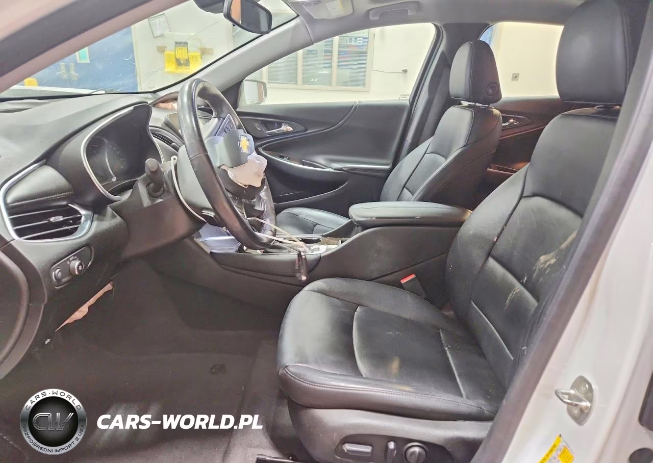 2018 Chevrolet Malibu Premier VIN:1G1ZE5SX4JF205375 - 7