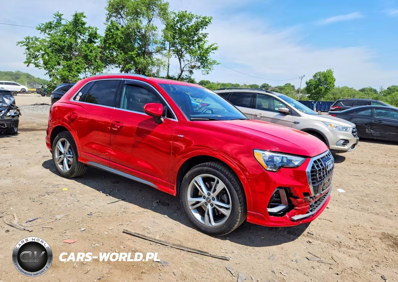 2020 Audi Q3 Premium S Line VIN:WA1DECF37L1112969 - 4