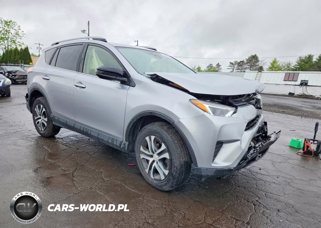 2018 Toyota Rav4 Le VIN:JTMBFREV5JD252515 - 4