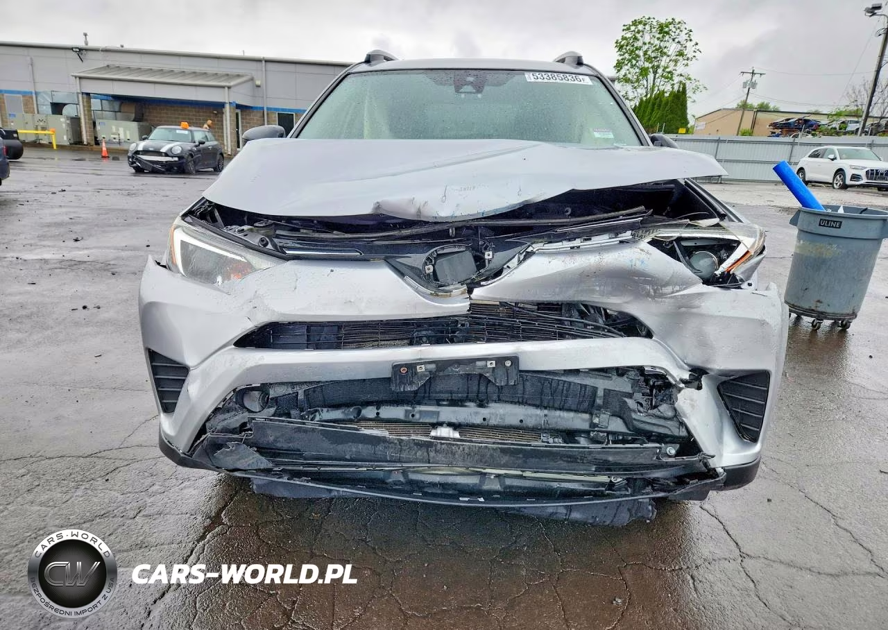 2018 Toyota Rav4 Le VIN:JTMBFREV5JD252515 - 5