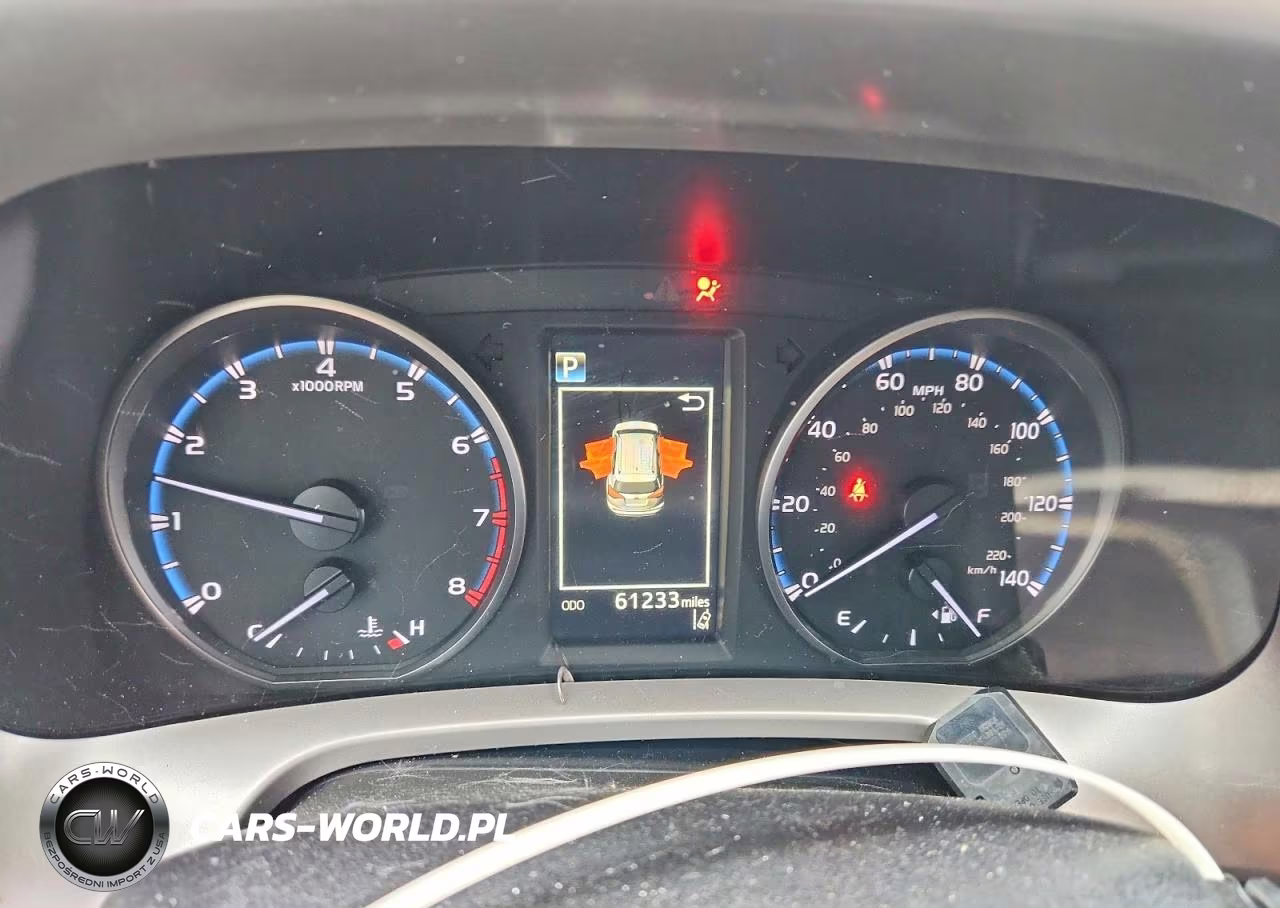 2018 Toyota Rav4 Le VIN:JTMBFREV5JD252515 - 9