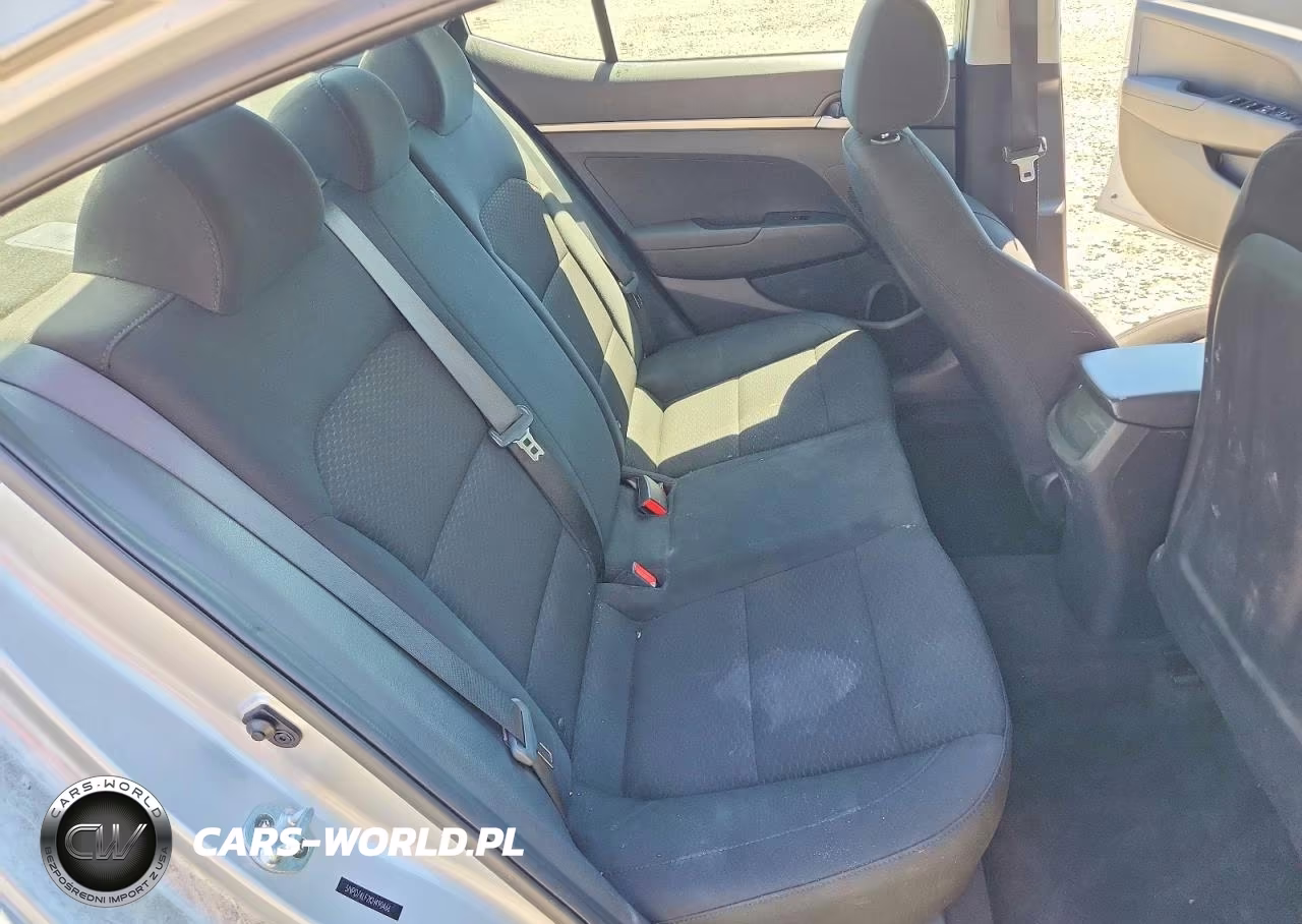 2019 Hyundai Elantra Se VIN:5NPD74LF2KH490466 - 10