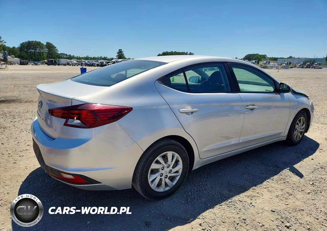 2019 Hyundai Elantra Se VIN:5NPD74LF2KH490466 - 3