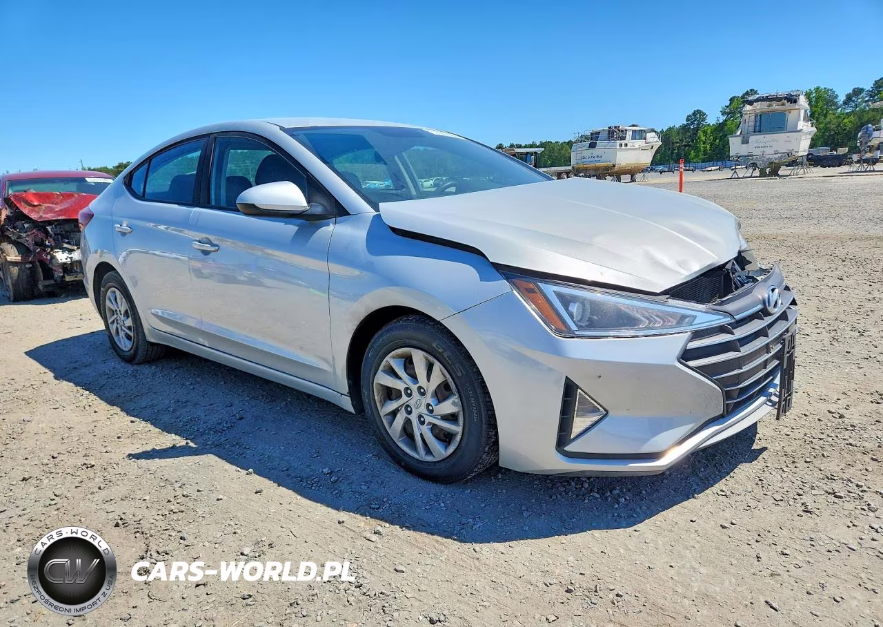 2019 Hyundai Elantra Se VIN:5NPD74LF2KH490466 - 4