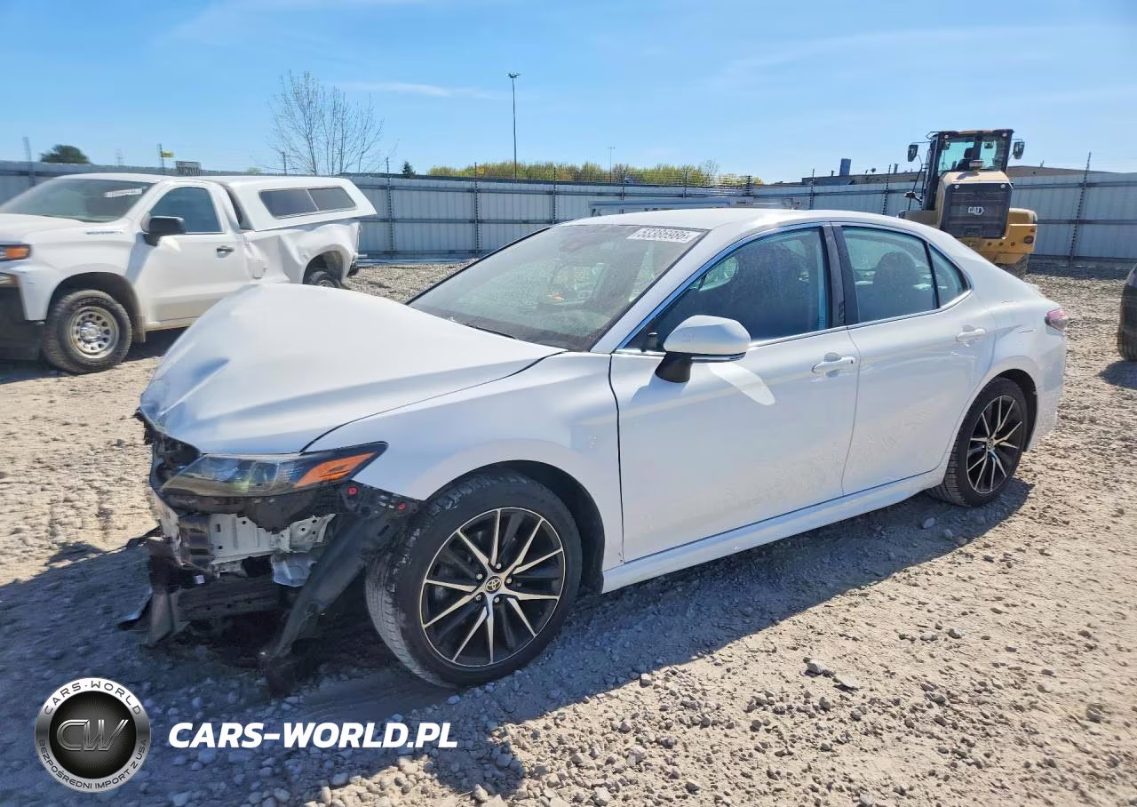 2022 Toyota Camry Hybrid Se – zdjęcie 1 z 13