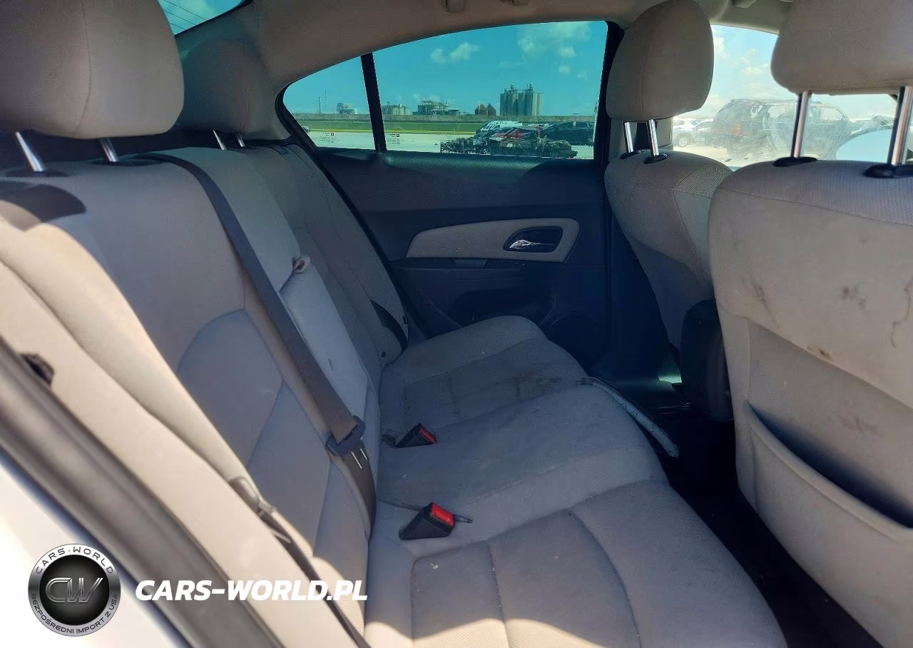 2015 Chevrolet Cruze VIN:1G1PD5SBXF7194365 - 10