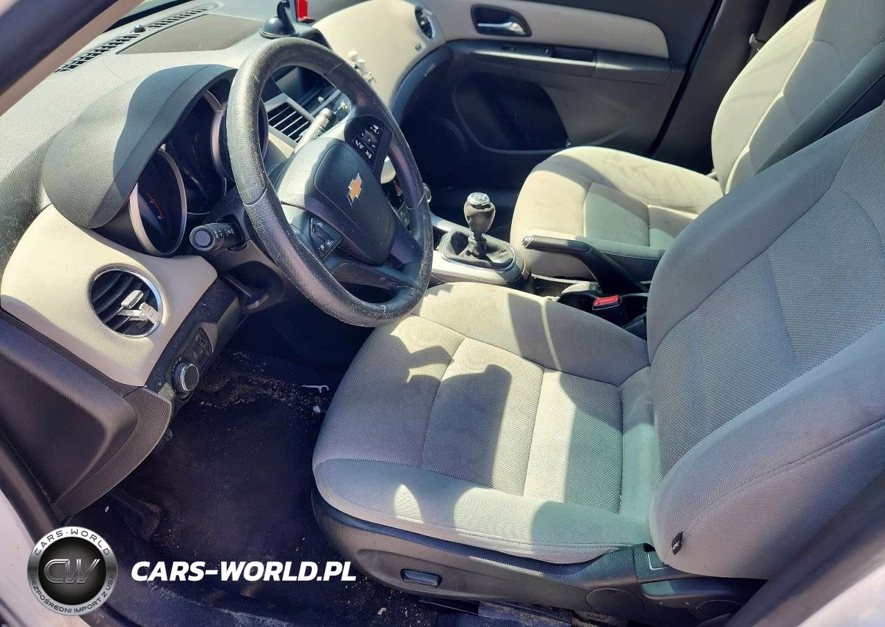 2015 Chevrolet Cruze VIN:1G1PD5SBXF7194365 - 7