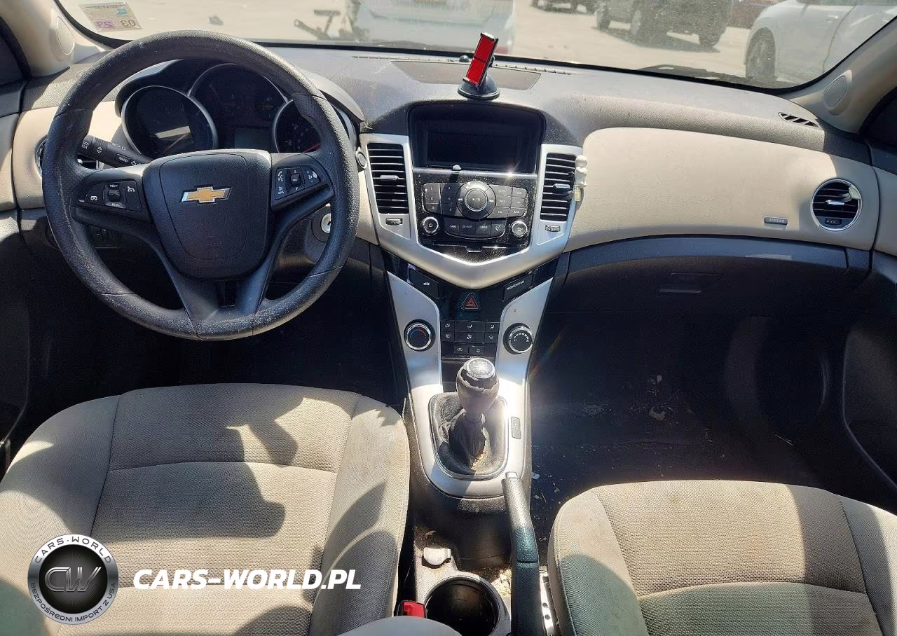 2015 Chevrolet Cruze VIN:1G1PD5SBXF7194365 - 8