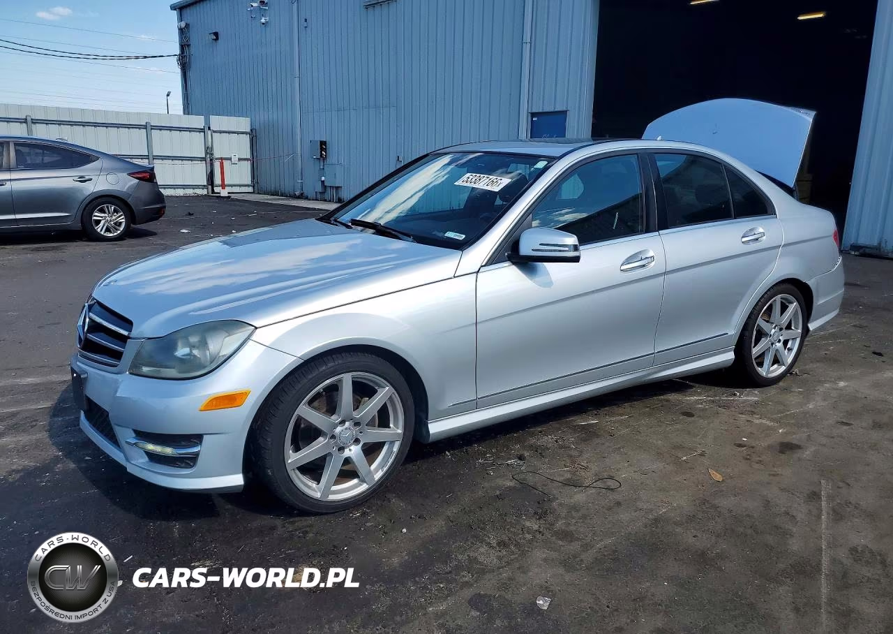 2014 Mercedes-Benz C 250 – zdjęcie 1 z 12