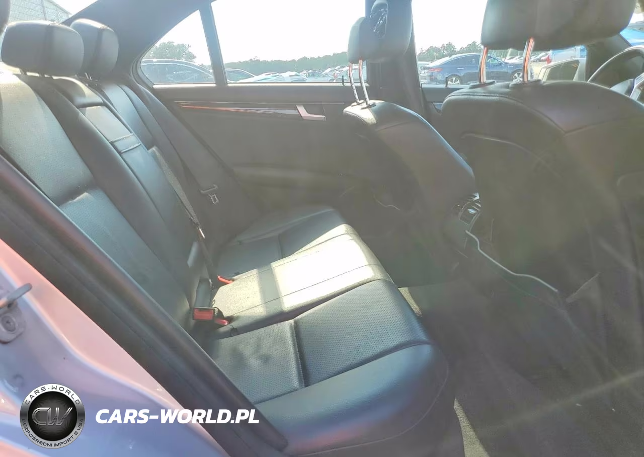 2014 Mercedes-Benz C 250 VIN:WDDGF4HB5EA928212 - 10