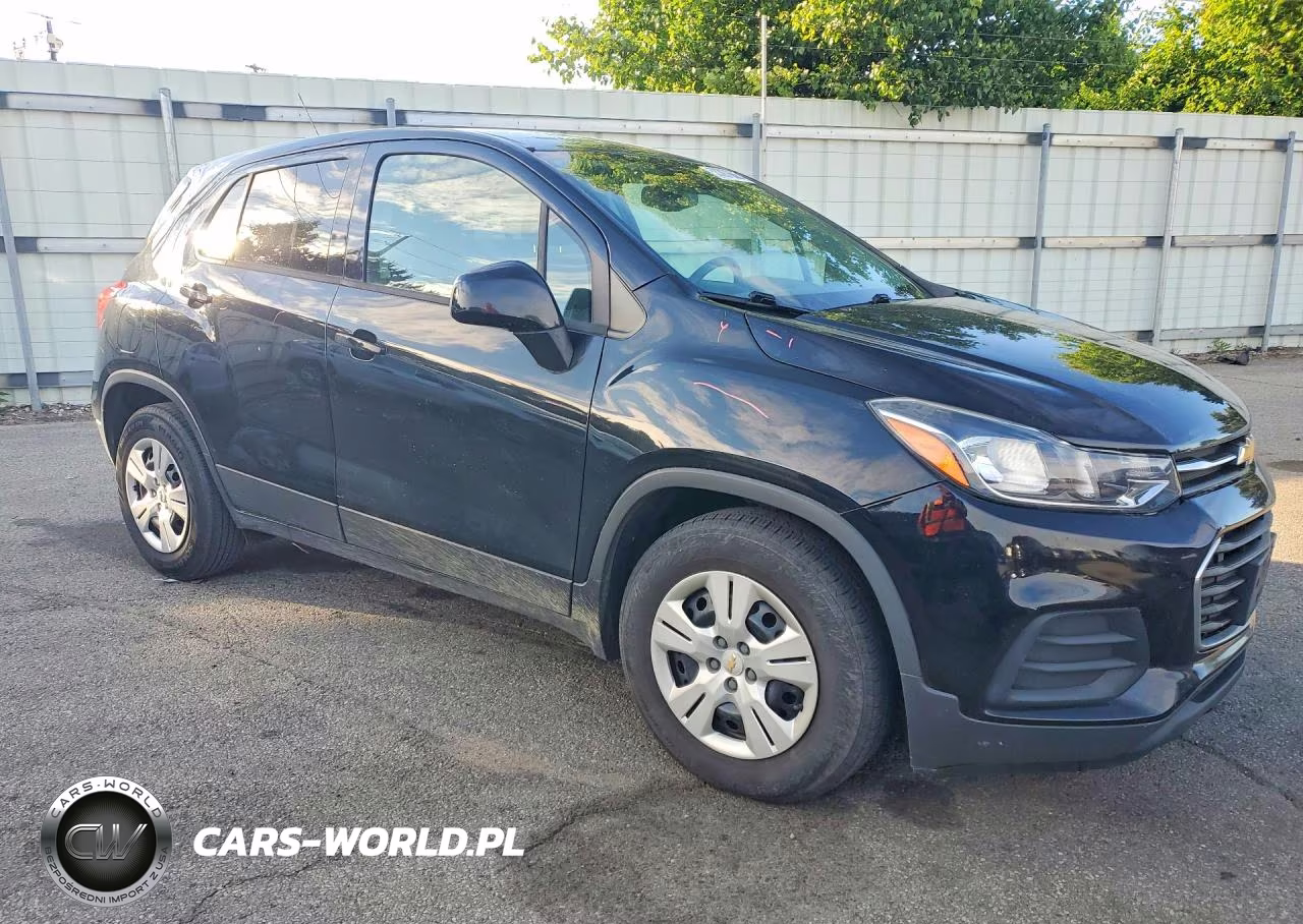 2019 Chevrolet Trax Ls VIN:3GNCJKSB4KL161890 - 4