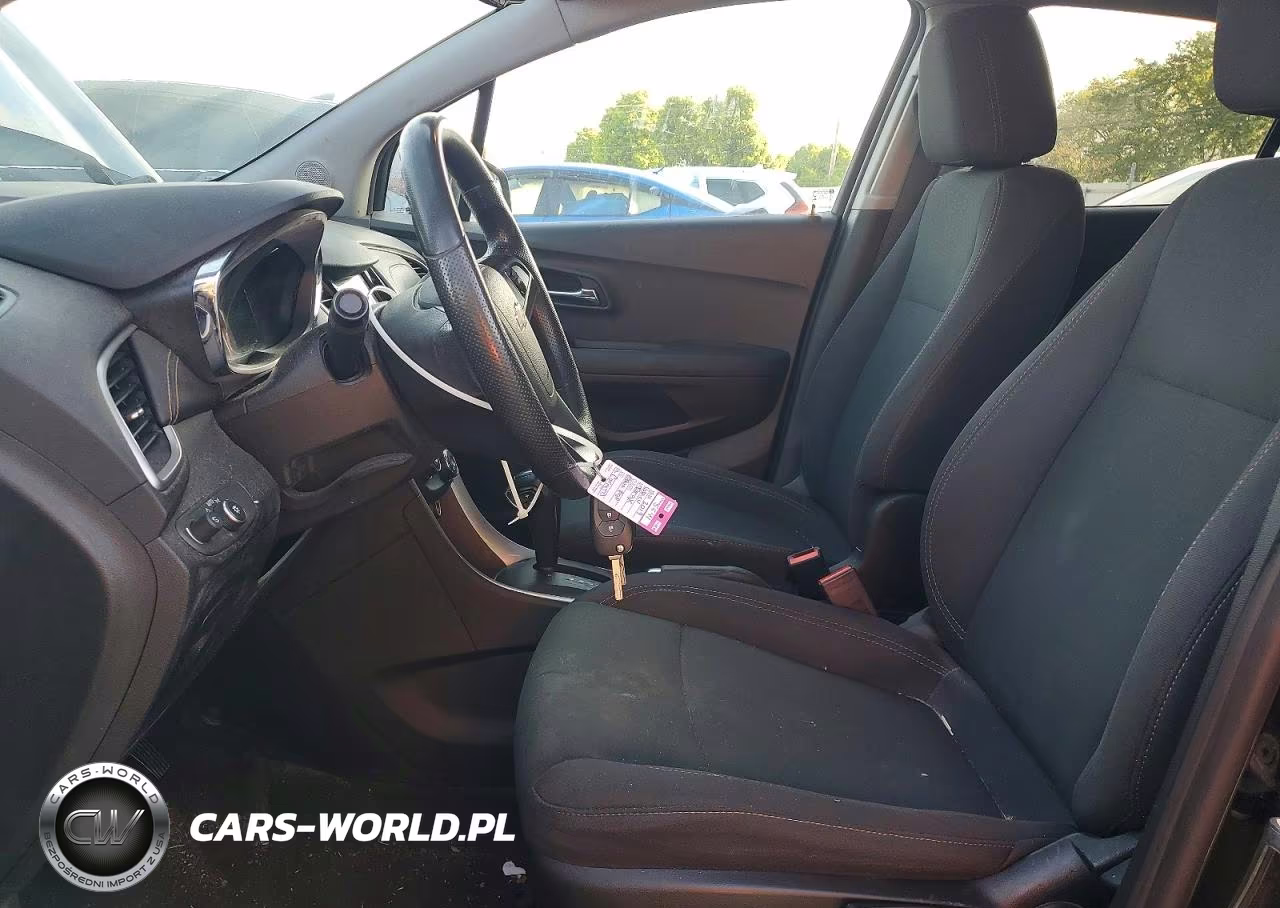 2019 Chevrolet Trax Ls VIN:3GNCJKSB4KL161890 - 7