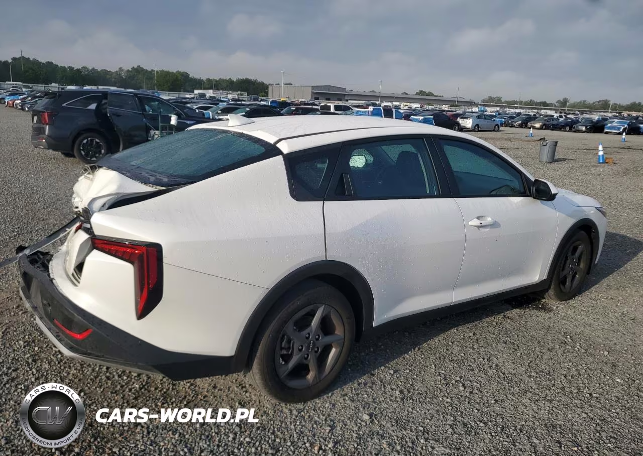 2025 Kia K4 Lxs VIN:3KPFT4DE5SE007132 - 3