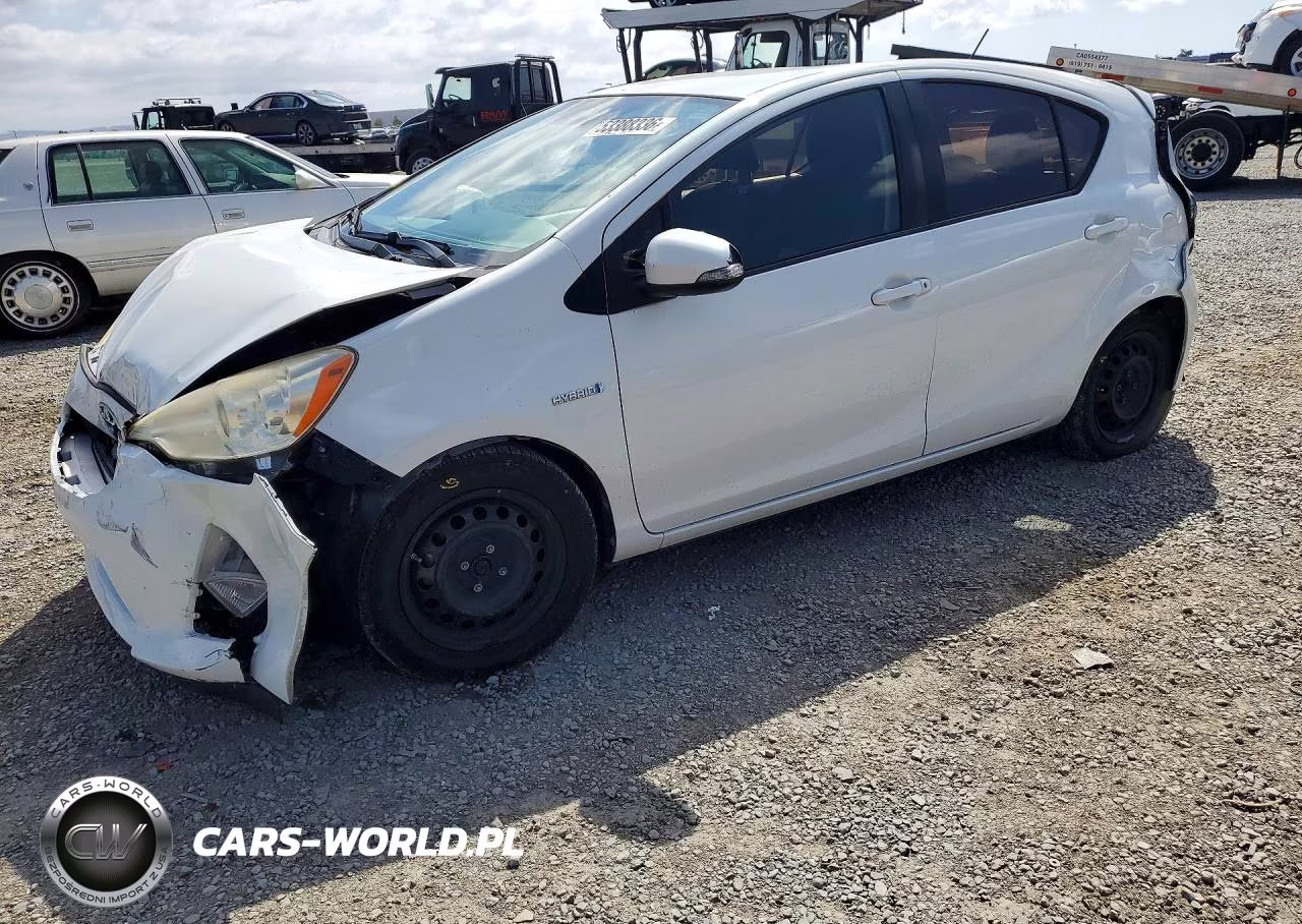 2013 Toyota Prius C Two