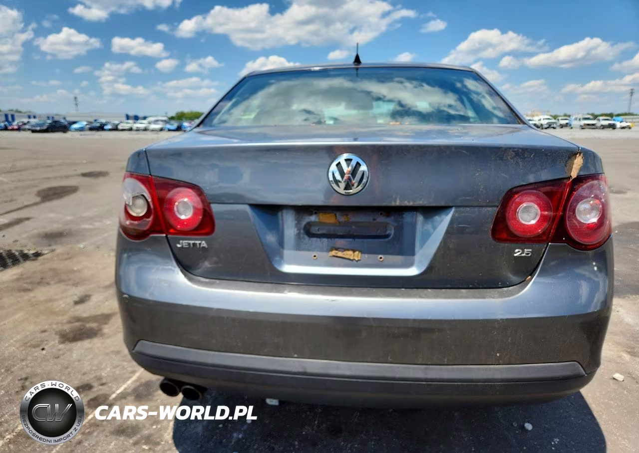 2010 Volkswagen Jetta S VIN:3VWJX7AJ9AM102537 - 6