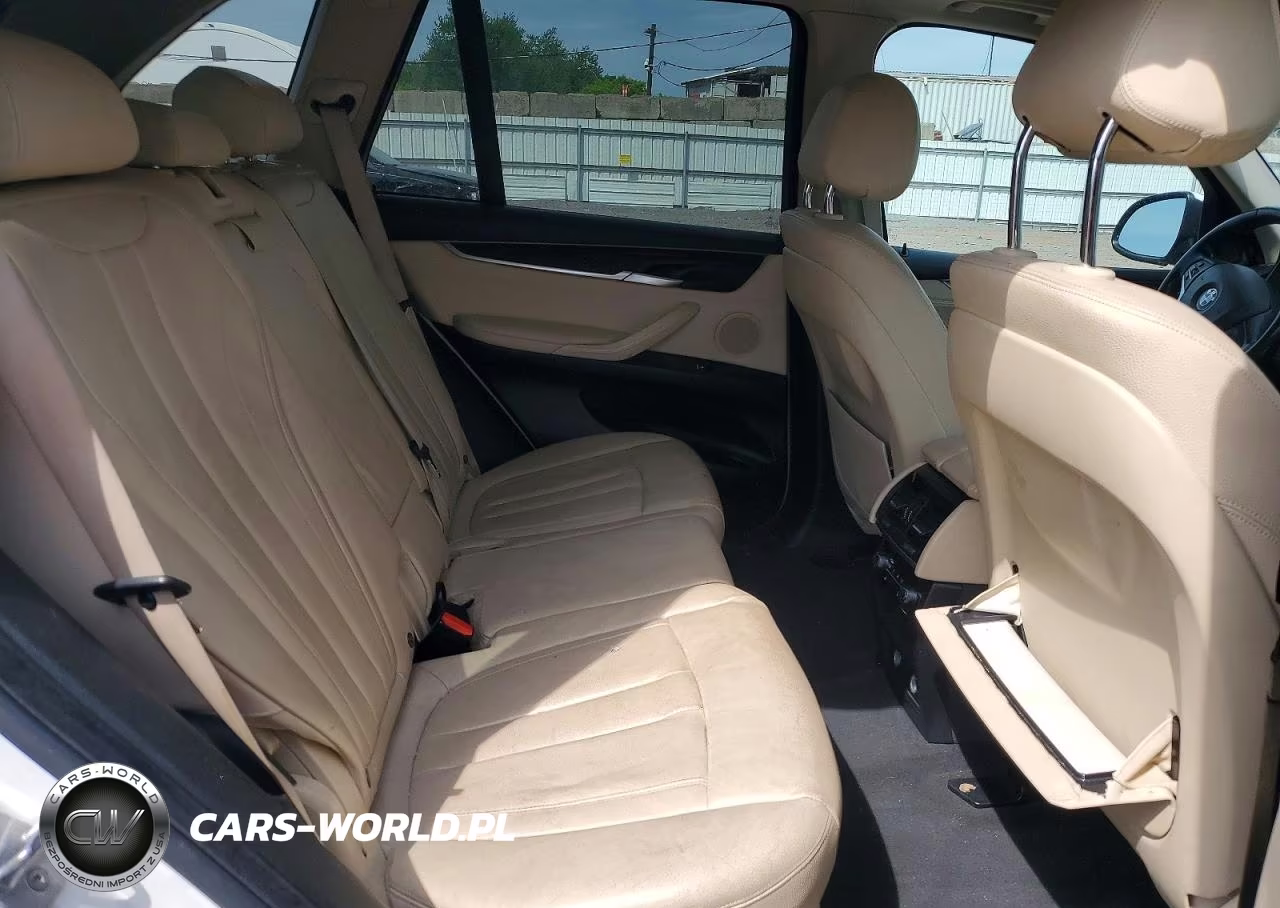 2016 BMW X5 xDrive35I VIN:5UXKR0C55G0P27911 - 11