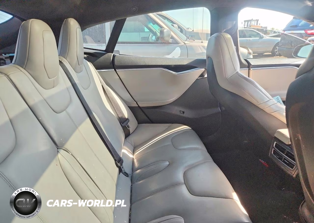 2015 Tesla Model S 70D VIN:5YJSA1S24FF097157 - 10
