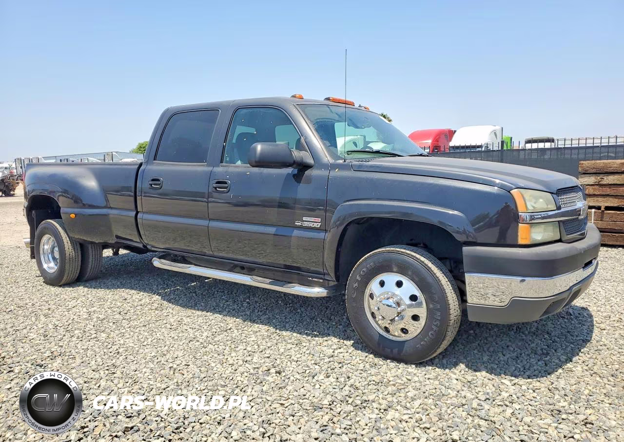 2004 Chevrolet Silverado VIN:1GCJK33184F158688 - 4