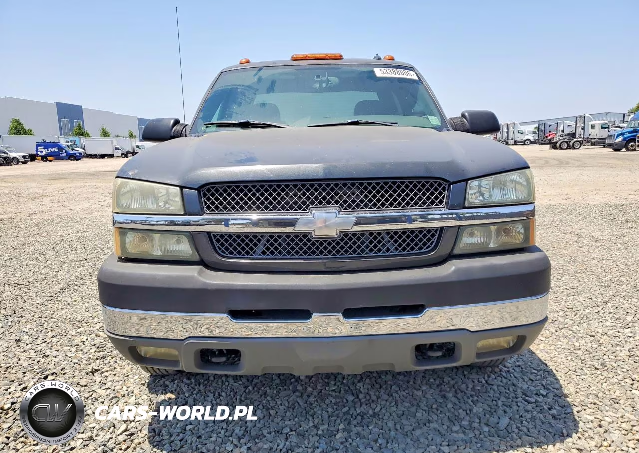 2004 Chevrolet Silverado VIN:1GCJK33184F158688 - 5