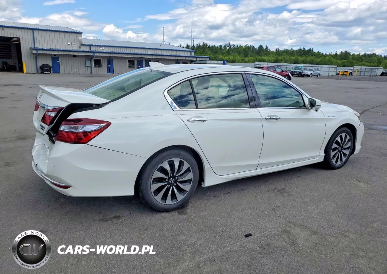 2017 Honda Accord Touring Hybrid VIN:JHMCR6F79HC013378 - 3