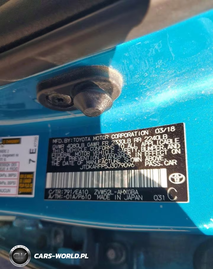 2018 Toyota Prius Prime Advanced VIN:JTDKARFP5J3079096 - 12