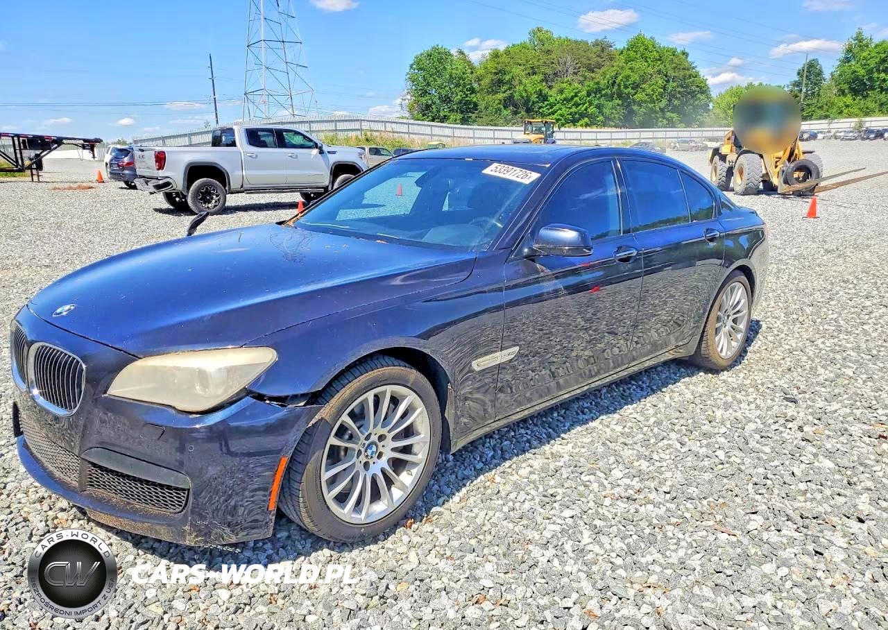 2011 BMW 750 Xi