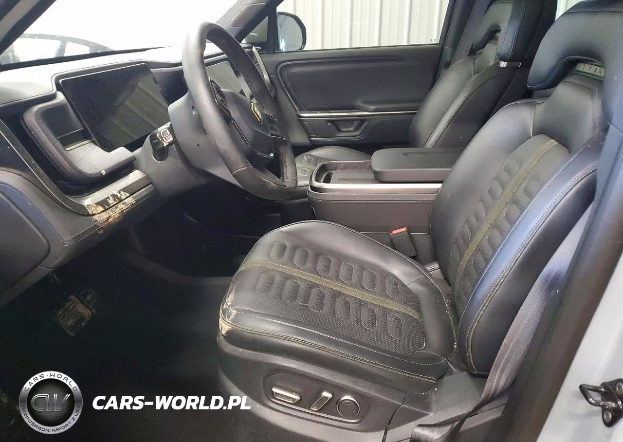 2025 Rivian R1S Adventure VIN:7PDSGBBA4SN064238 - 7