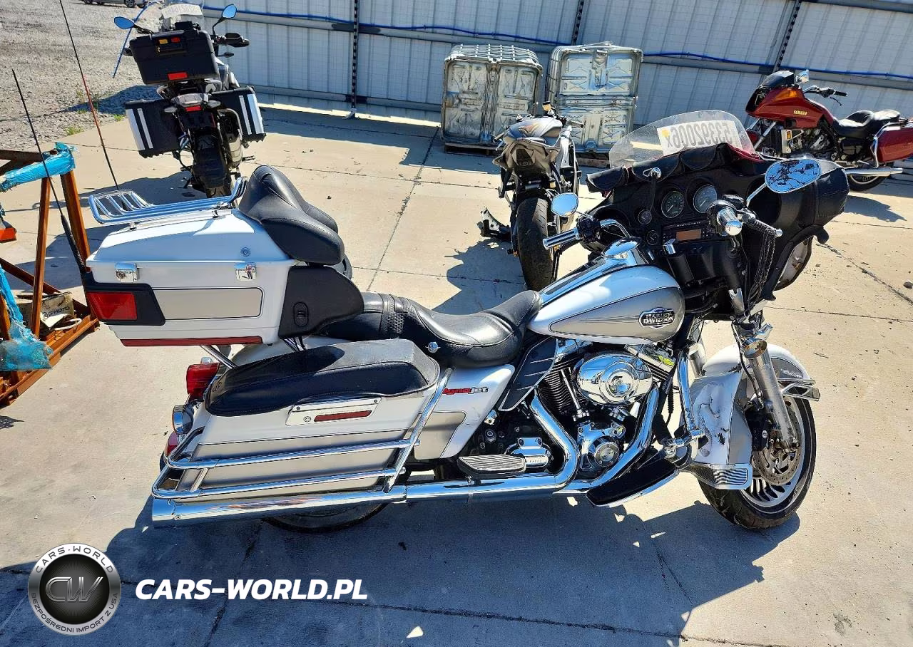 2009 Harley Davidson Flhtcu
