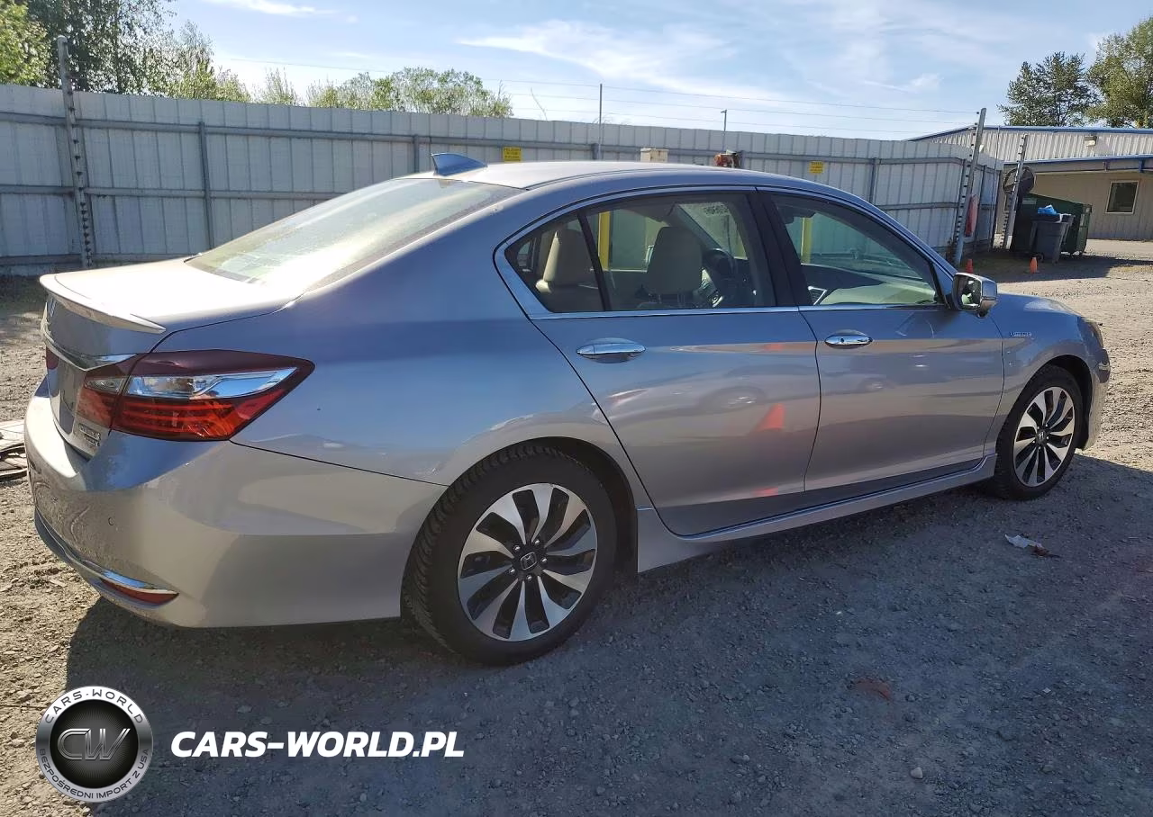 2017 Honda Accord Touring Hybrid VIN:JHMCR6F78HC023755 - 3