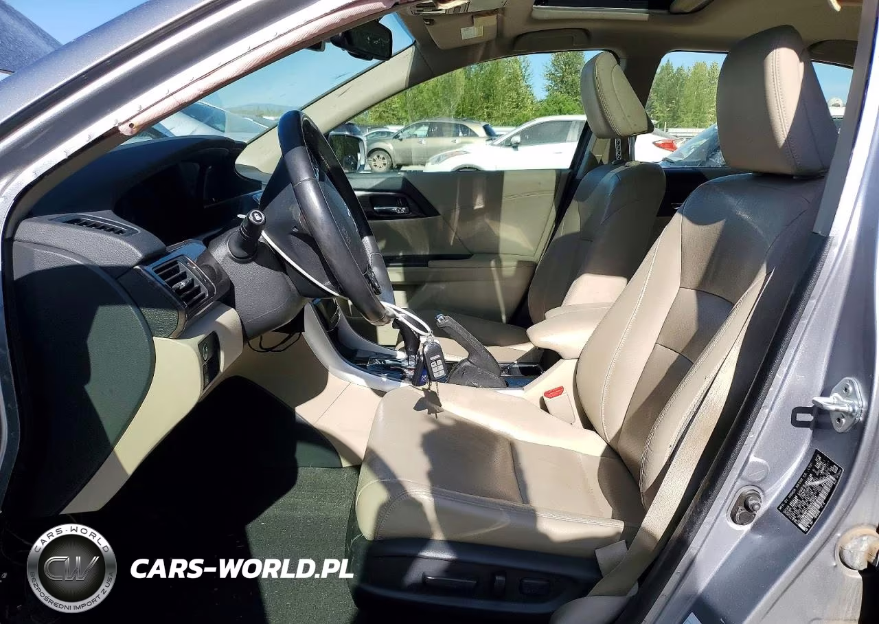 2017 Honda Accord Touring Hybrid VIN:JHMCR6F78HC023755 - 7