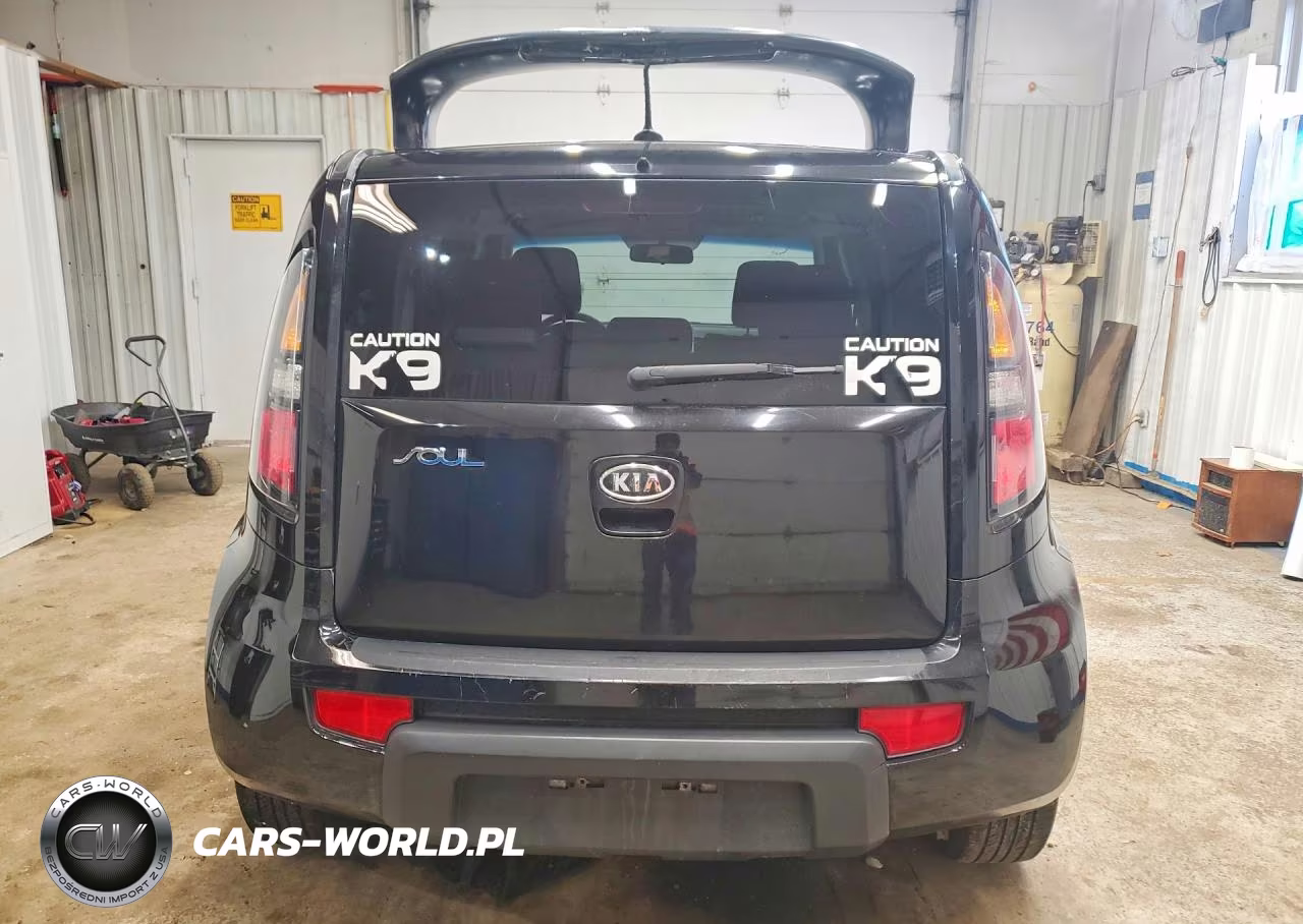 2011 Kia Soul + VIN:KNDJT2A20B7733005 - 6